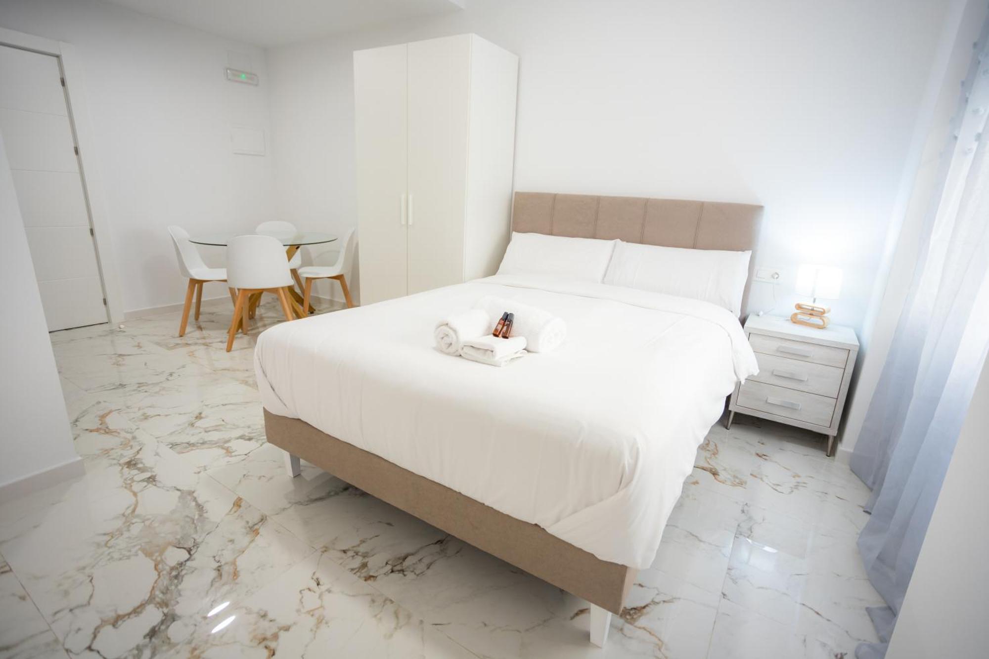 L&G Apartments Bahia Suite Alicante Extérieur photo