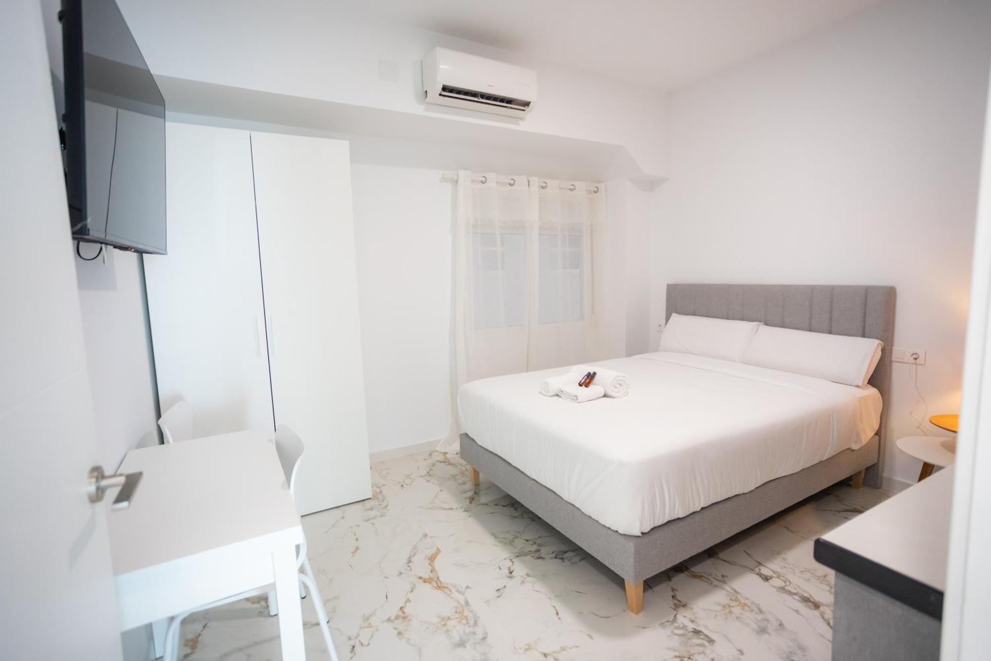 L&G Apartments Bahia Suite Alicante Extérieur photo